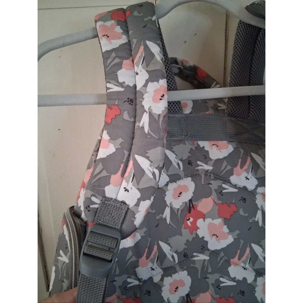 Unbranded gray backpack